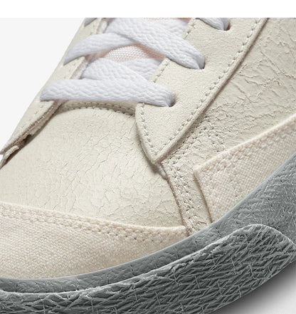 Nike originalne Blazer Mid '77 SE muške ležerne sportske tenisice DV0797-100