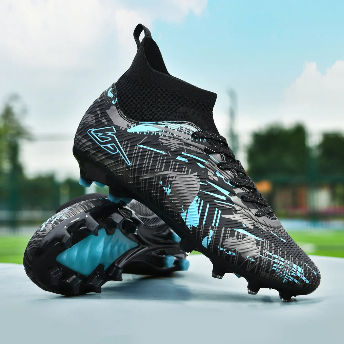 Chaussures de Football pour hommes TF/FG Sneaker garçon confortable société Original résistant chaussures de Football de qualité supérieure bottes de Football à longues pointes