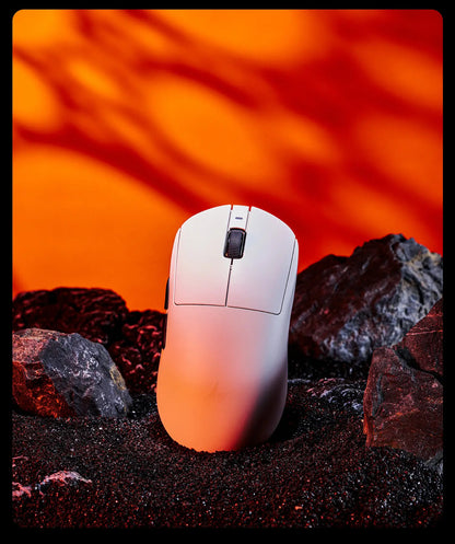 Mouse gaming wireless ATK A9 con tecnologia NearLink, ergonomico, PAW3395, tri-mode Bluetooth a bassa latenza, mouse esports per PC