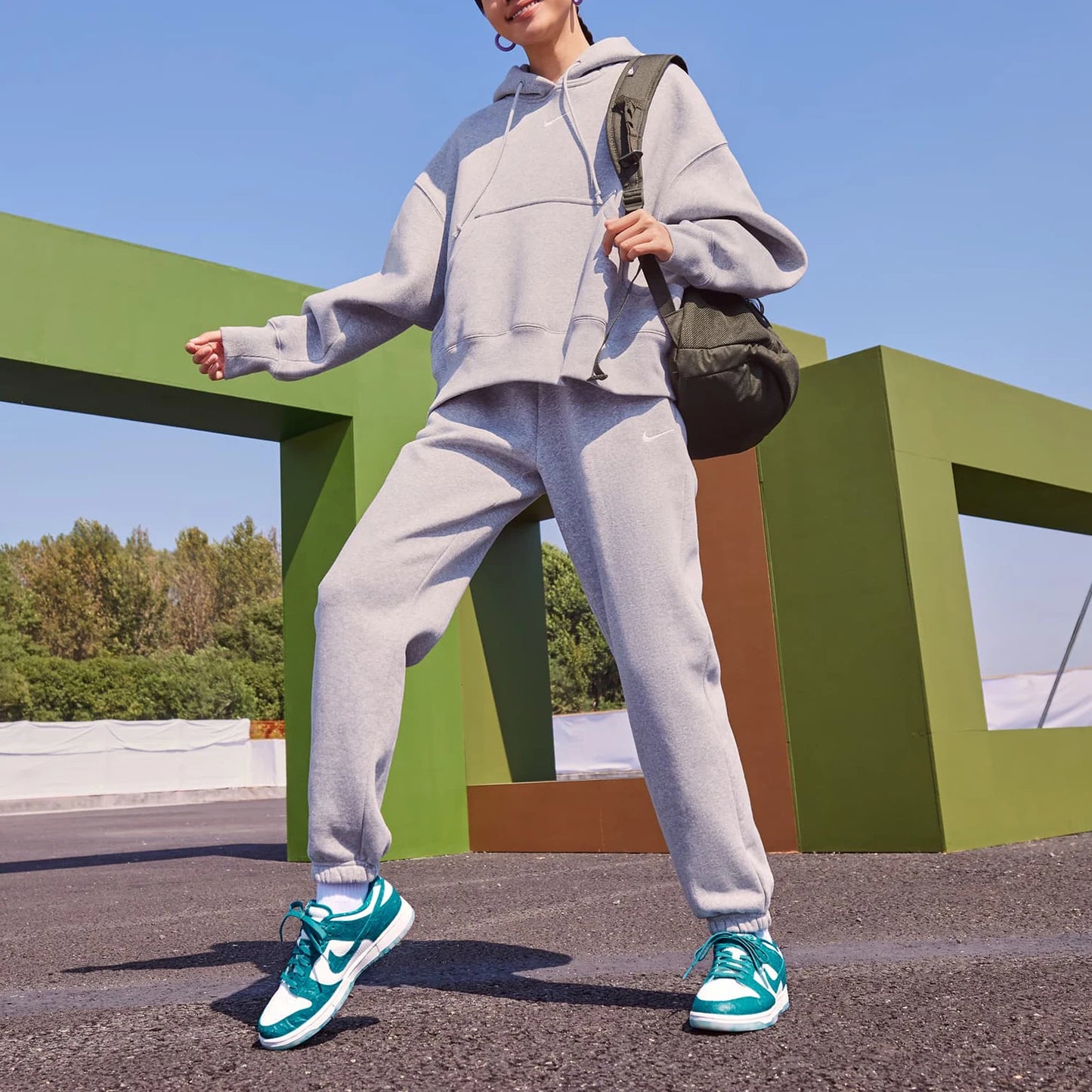 Nike Official Authentic Dunk Low para mujer, zapatillas deportivas retro ligeras con amortiguación DV3029-100