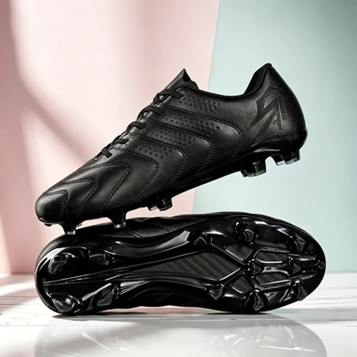 Chaussures de football professionnelles AG/FG, semelle extérieure en TPU antichoc, tige respirante en tissu PU, résistantes à l'usure et antidérapantes pour adultes et enfants