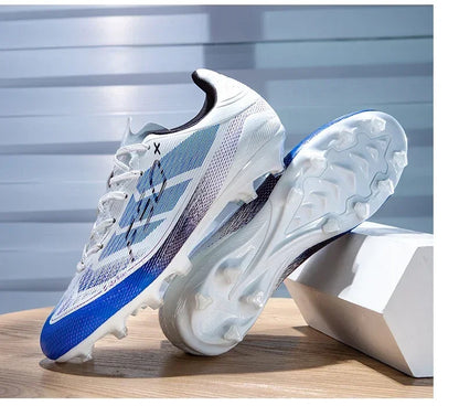Nouvelles chaussures de football pour hommes, chaussures de soccer pour terrain en herbe, chaussures d'entraînement, chaussures de sport ultralégères, chaussures de match professionnelles, baskets antidérapantes unisexes.