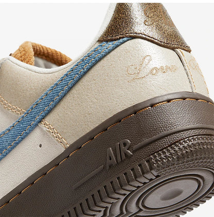 Nike Air Force 1 damskor med tjock sula, slitstarka klassiska sneakers HQ3458-142