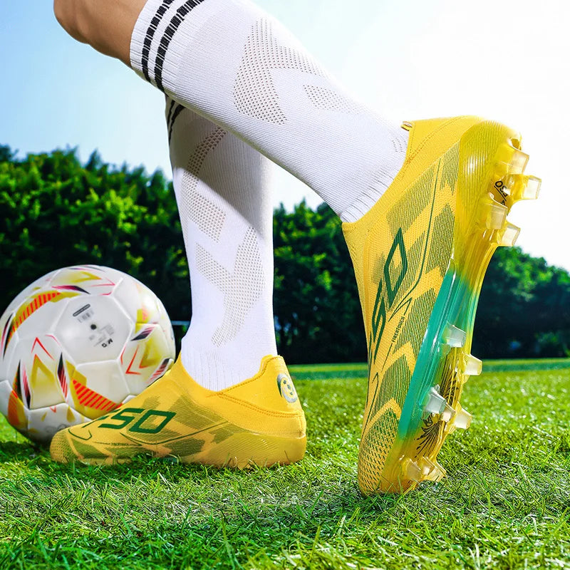 Nouvelles chaussures de football pour hommes, crampons pour terrain en herbe, de haute qualité, antidérapantes, légères, mi-hautes, pour les matchs en extérieur, chaussures de sport, très vendues pour l'entraînement.