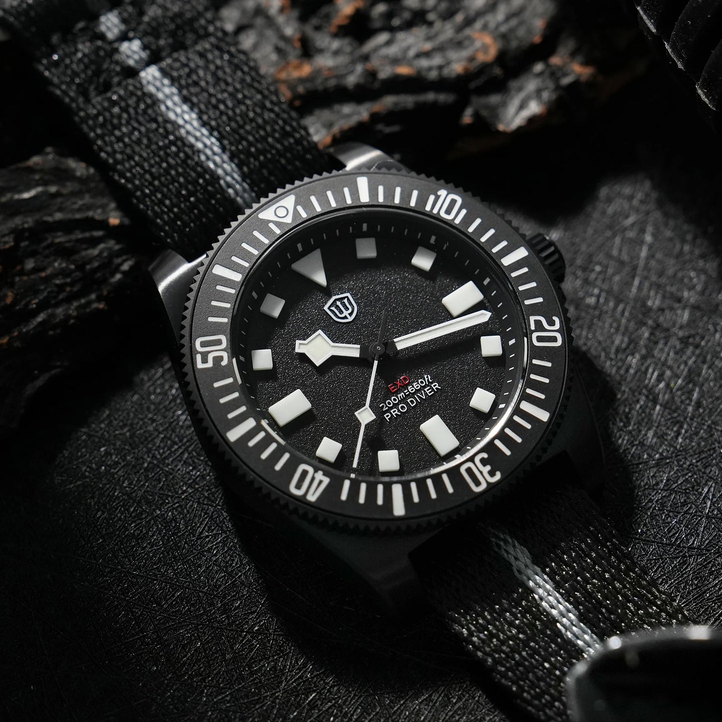 Watchdives EXD 40Mm Titanium Dive Watch Man VH31 Sweep Quartz Watches 200 Waterproof Ar Sapphire BGW9 Luminous 316L Wristwatch