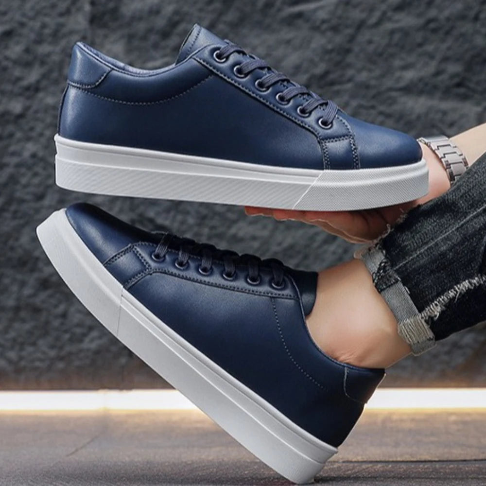 Zapatillas de moda para hombre, novedad muy vendida, blancas y modernas, deportivas y de ocio para estudiantes, versátiles para hombre