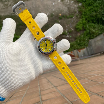SD1967 Milled Clasp Bracelet Steel Bezel 43mm Steeldive Sapphire Glass 20ATM Water Resistant NH35 Automatic Man Dive Watch