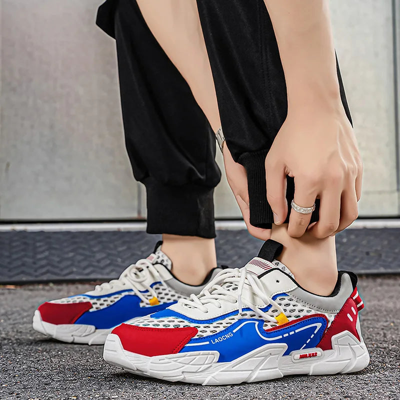 Scarpe sportive da uomo estive in mesh, casual e alla moda, con lacci, per camminare, 2026 nuove sneakers giovani per uso quotidiano e pendolarismo, comode e versatili
