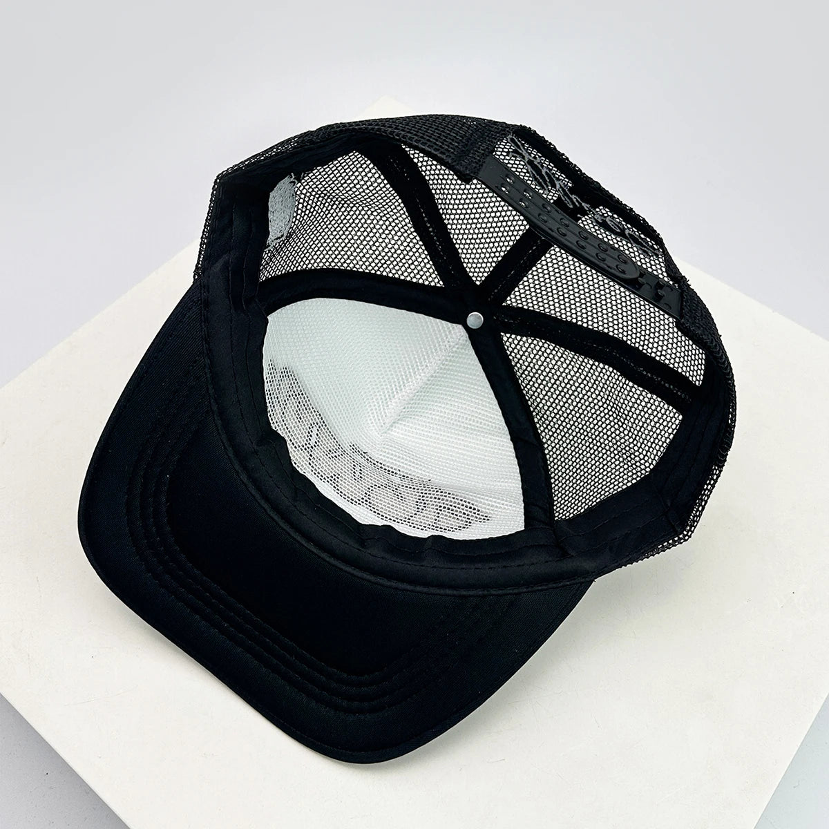 Gorras de béisbol unisex nuevas con bloques de color, letras estampadas y bordadas, estilo hip hop, malla transpirable, visera para el sol, tipo trucker streetwear, versátiles