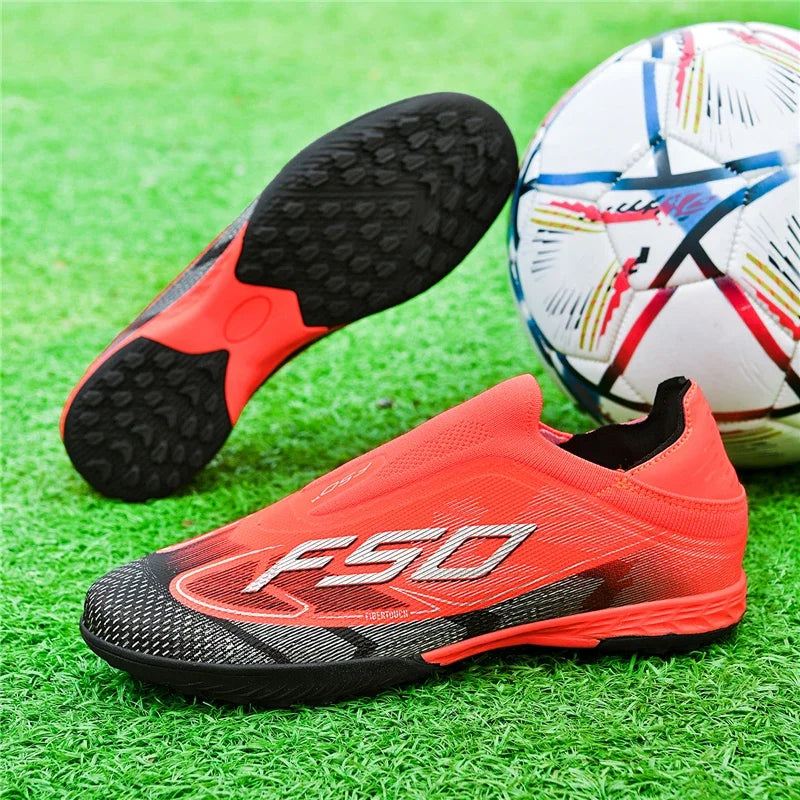 Nouvelles chaussures de football pour hommes, chaussures de sport d'extérieur, chaussures de soccer ultralégères, chaussures de futsal antidérapantes, de haute qualité, à cheville haute, respirantes, pour match