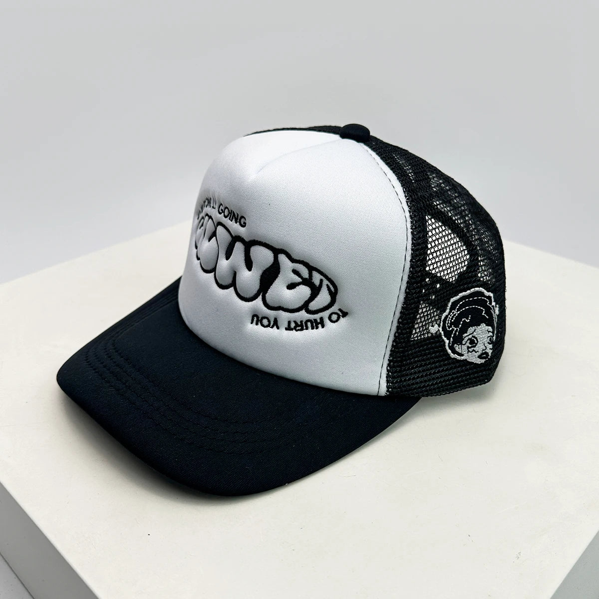 Gorras de béisbol unisex nuevas con bloques de color, letras estampadas y bordadas, estilo hip hop, malla transpirable, visera para el sol, tipo trucker streetwear, versátiles