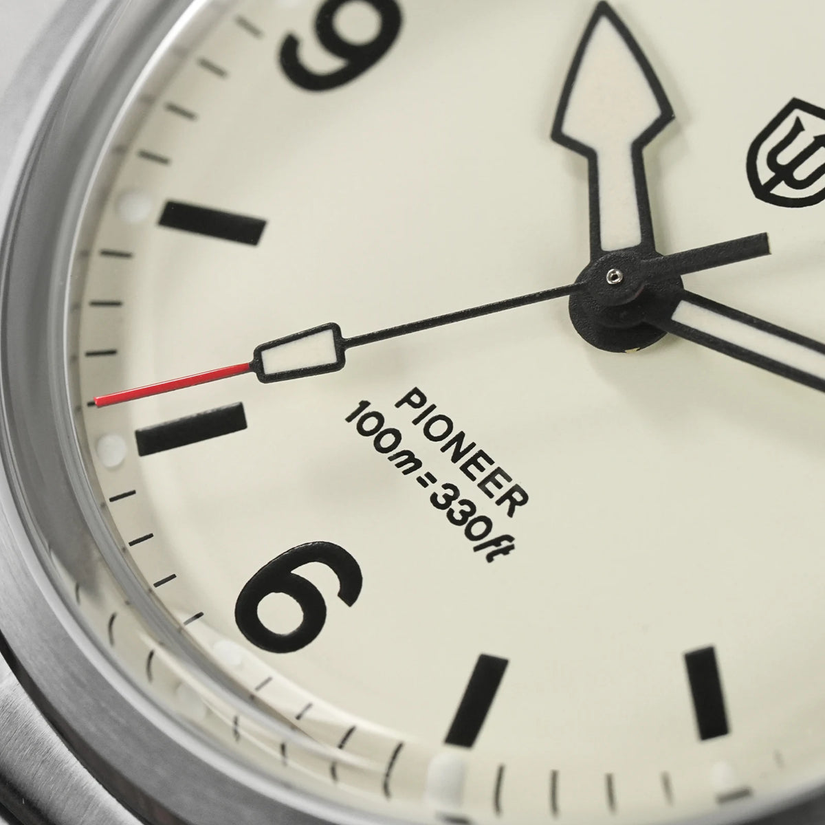 Montre à quartz pour homme Watchdives WD1960S V2, style vintage, cadran crème, 36 mm, mouvement VH31 à trotteuse fluide, verre saphir bombé, étanche 10 ATM, aiguilles luminescentes, boîtier en acier inoxydable