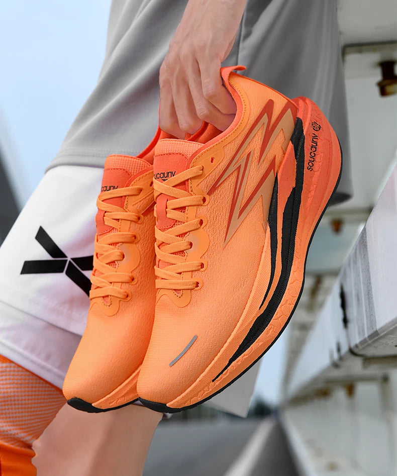 Zapatillas de running nuevas con placa de carbono para maratón, deportivas para hombre, transpirables y ligeras, zapatillas deportivas cómodas antideslizantes para mujer, estilo casual