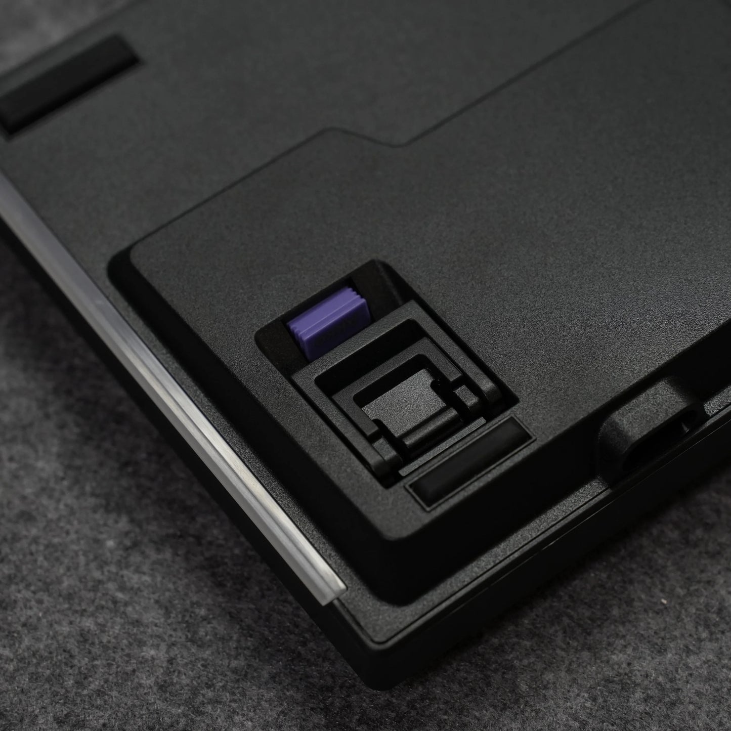 Teclado Akko 5075 V3 75% ANSI-US con rueda de volumen, hot-swappable, RGB, USB Type-C/2.4g y BT5.0, trimodo, teclado mecánico gaming personalizado