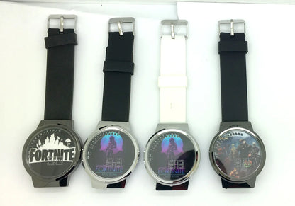 Reloj Fortnite de moda cute, cartoon y kawaii personalizado con luz nocturna LED táctil, reloj electrónico para estudiantes, regalo para amigos