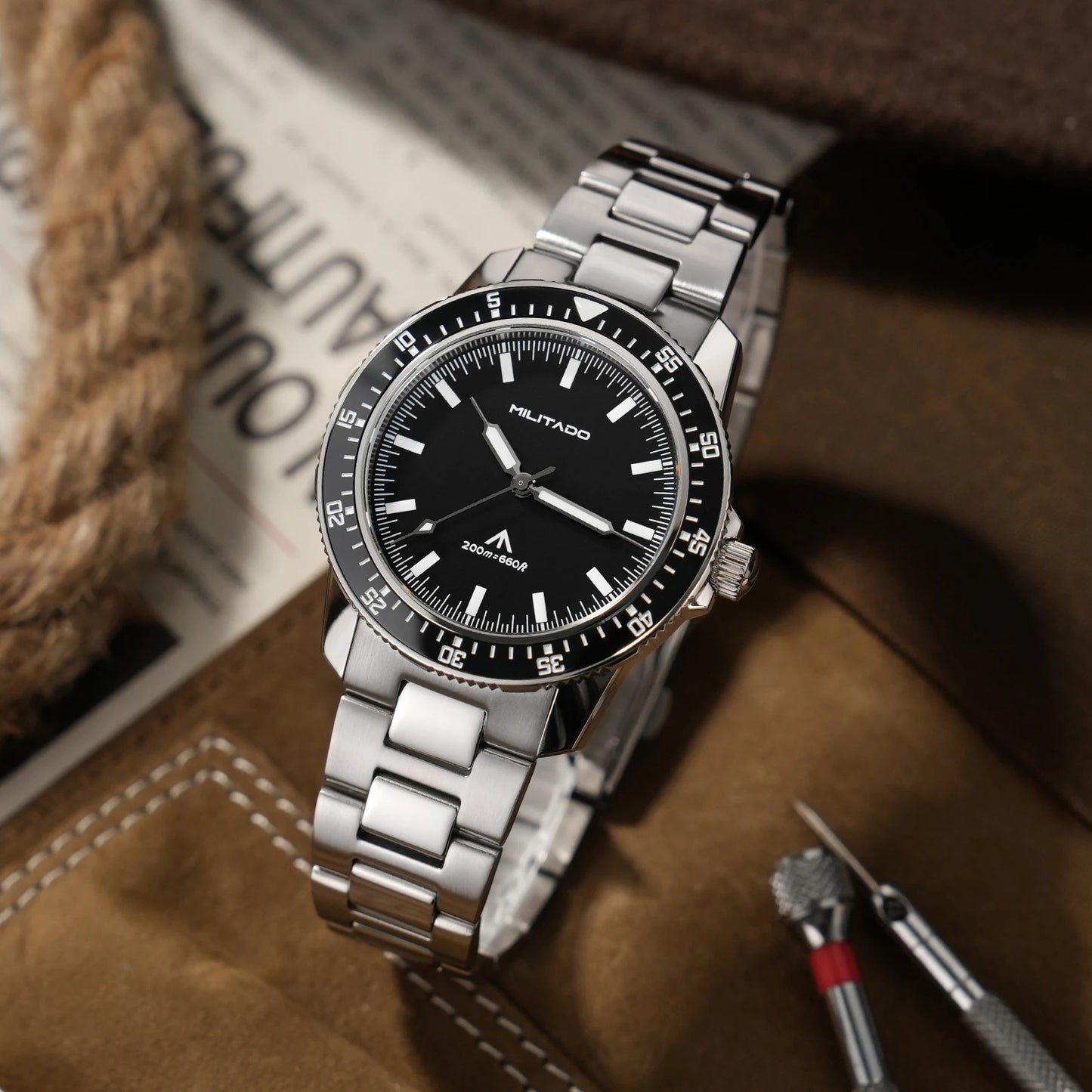 MILITADO  ML25 Quartz Dive Watch VH31 Sweep Second Sapphire Crystal 200M Waterproof BGW9 Lume Ceramic Bezel Men Watch