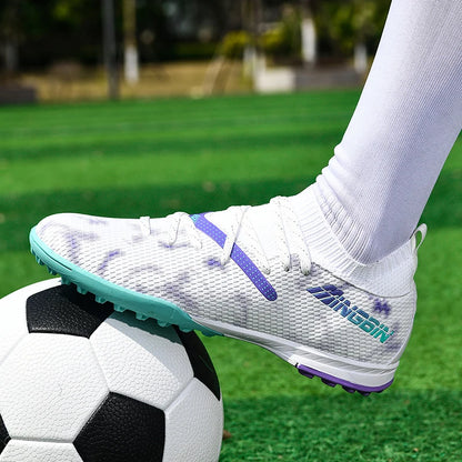 Turf Soccer Cleats Professional Men Football Boots Breathable Mesh Youth Soccer Shoes Anti-Skid Male Sneakers Society Chuteira.