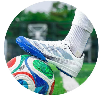 Nouvelles chaussures de football pour hommes, chaussures de soccer pour terrain en herbe, chaussures d'entraînement, chaussures de sport ultralégères, chaussures de match professionnelles, baskets antidérapantes unisexes.