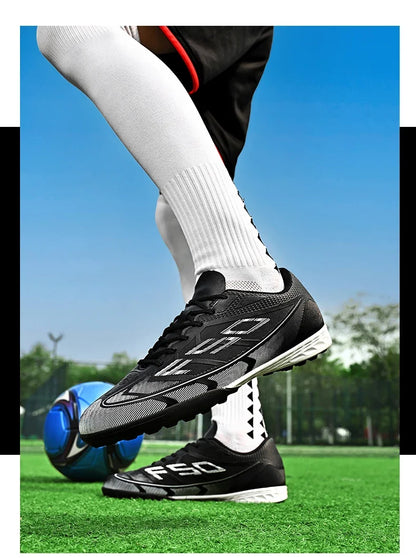 Nouvelles chaussures de football pour hommes, chaussures de sport ultralégères, chaussures de football pour matchs en plein air, futsal, haute cheville, respirantes, antidérapantes, de haute qualité