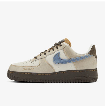 Nike Air Force 1 damskor med tjock sula, slitstarka klassiska sneakers HQ3458-142