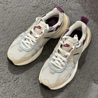 Scarpe da running Nike per uomo e donna con nuova suola ammortizzante in schiuma ad alta densità e resistente all’usura, Classic V2K Run Prm leggere e confortevoli per sport all’aperto, stile rétro di tendenza, alla moda e versatili