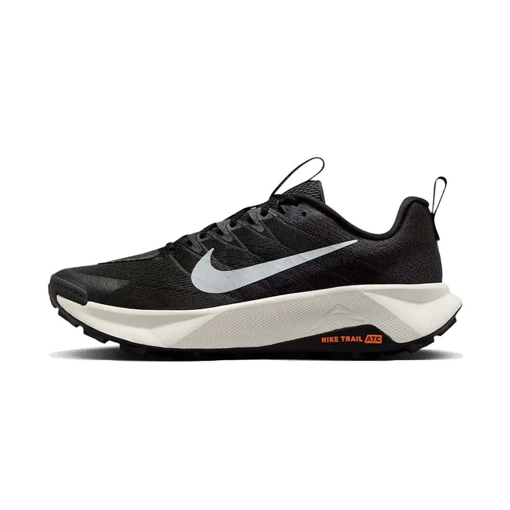 „Nike Wildhorse 10“: minimalistiniai, stilingi, patogūs, patvarūs, žemi, kvėpuojantys bėgimo bateliai vyrams – juodi FV2338-001