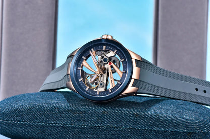 Pánske hodinky PAGANI DESIGN – Luxusný mechanický model s automatickým náťahom, typu „skelet“ (s otvoreným srdcom), vybavený tourbillonom, so zafírovým sklom s antireflexnou úpravou, vodotesné a luminiscenčné.