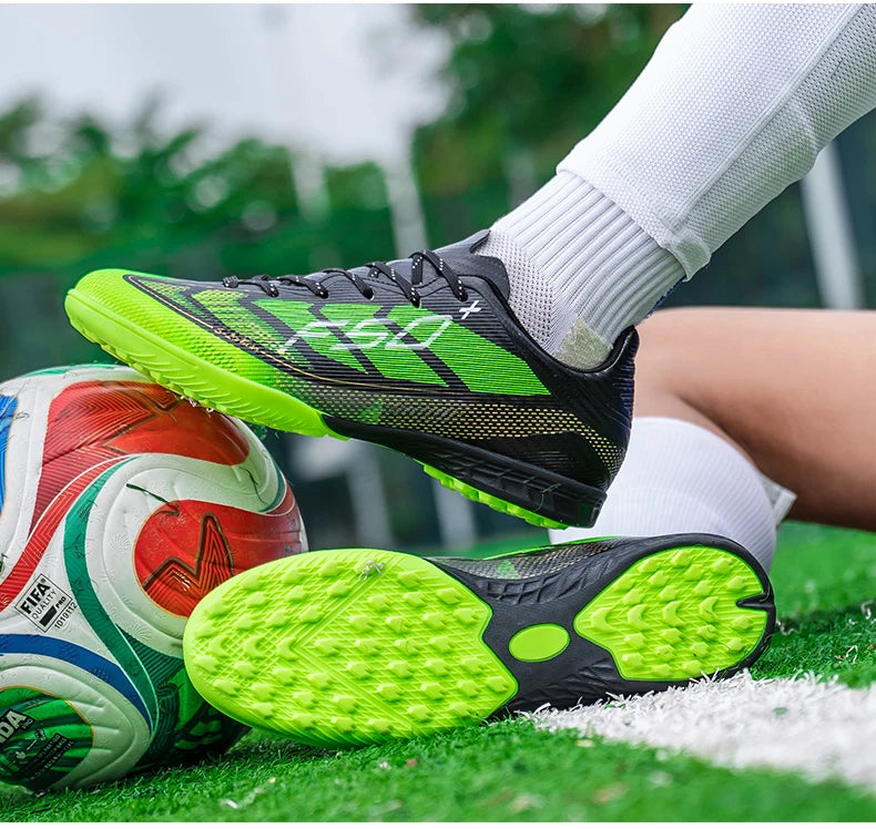Chaussures de football pour hommes, crampons d'entraînement rapides pour terrain extérieur, chaussures de football à crampons pour terrain synthétique, baskets basses originales unisexes