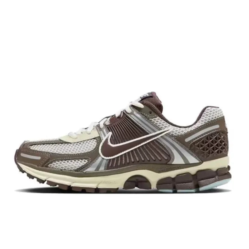 Nike Air Zoom Vomero 5 Scarpe da allenamento casual basse in stile rétro / Scarpe da running urban commuter da donna FD9920-022